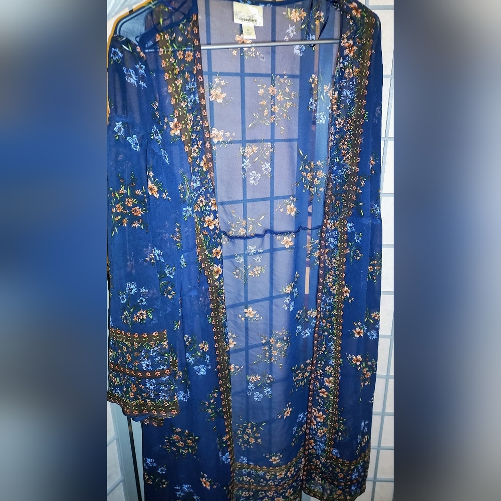 Dressbarn robe ~ medium